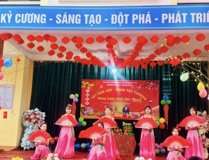 🌸 CHƯƠNG TRÌNH “TẾT SUM VẦY – TRAO YÊU THƯƠNG” TẠI TRƯỜNG THCS THƯỢNG HÀ 🌸